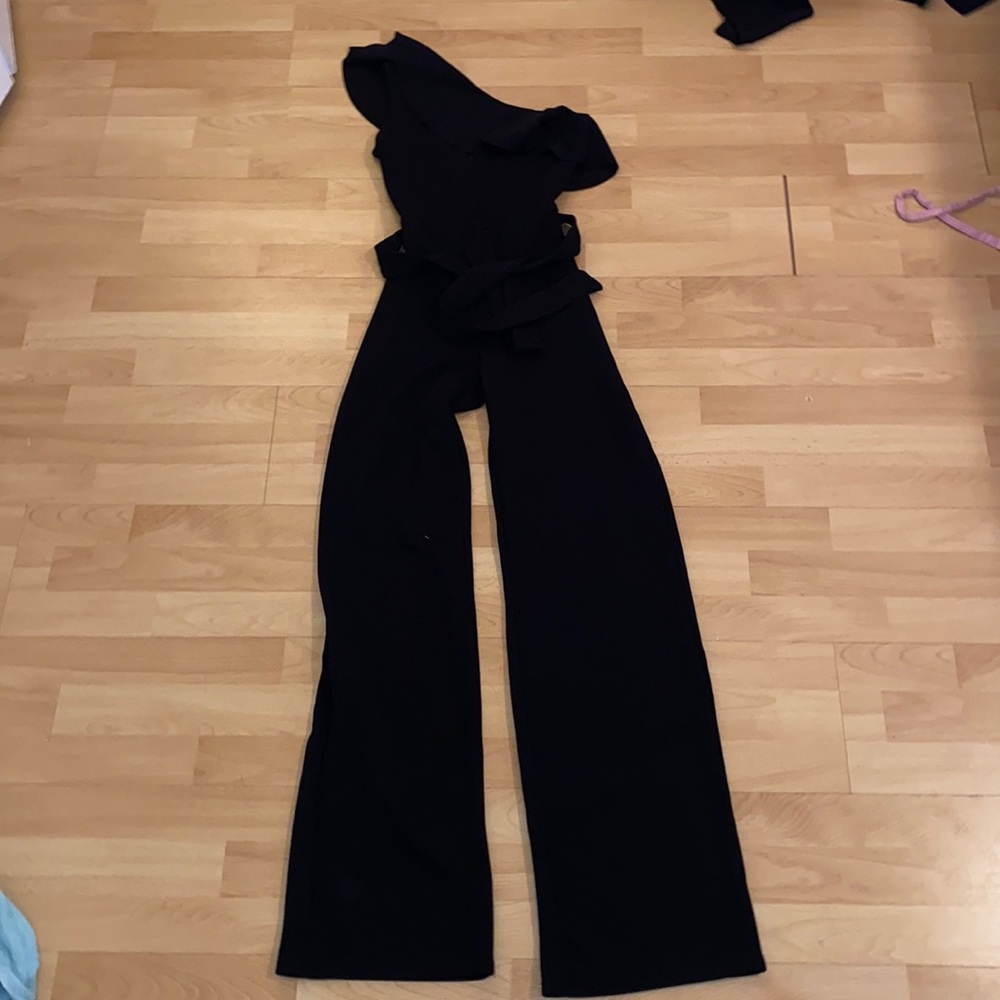 One shoulder frill jumpsuit with belt